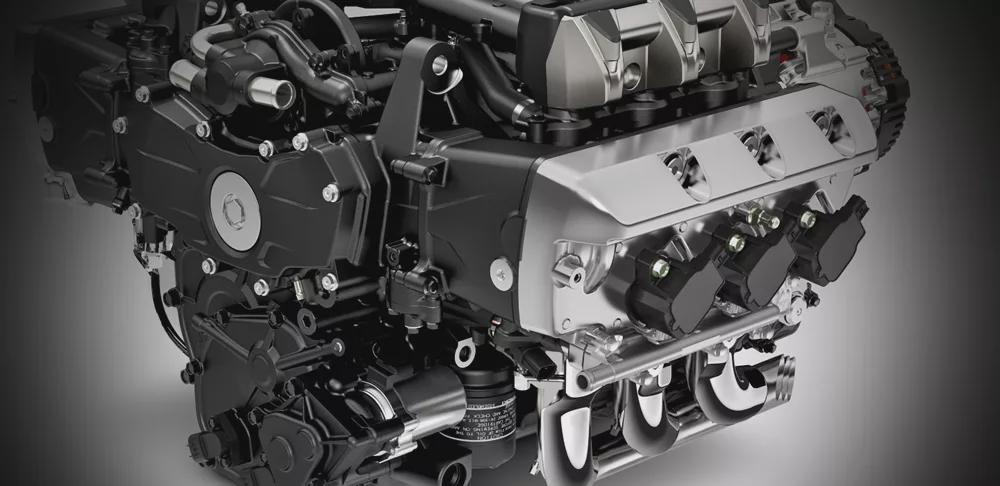 当之无愧的技术先锋本田水平对置6缸发动机了解一下