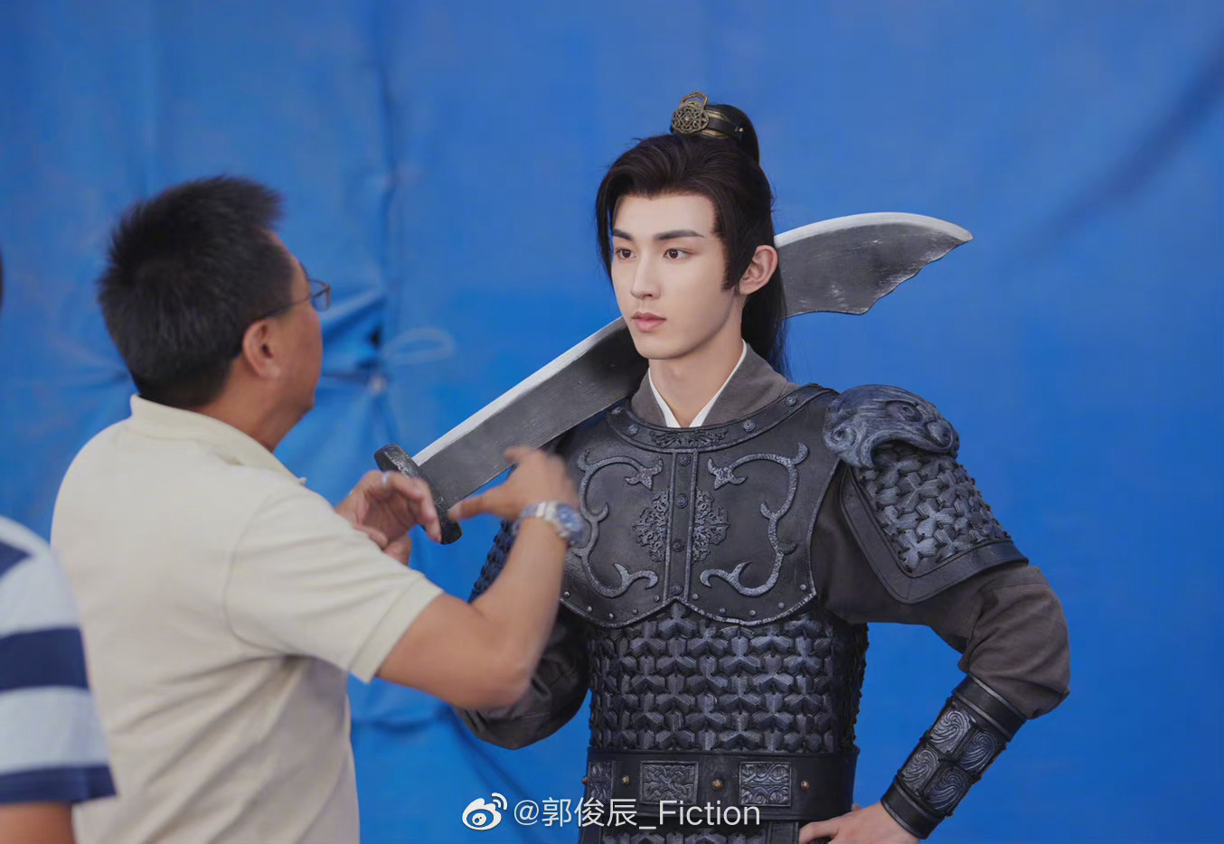 郭俊辰古装帅气满分,一起期待郭俊辰新角色__财经头条