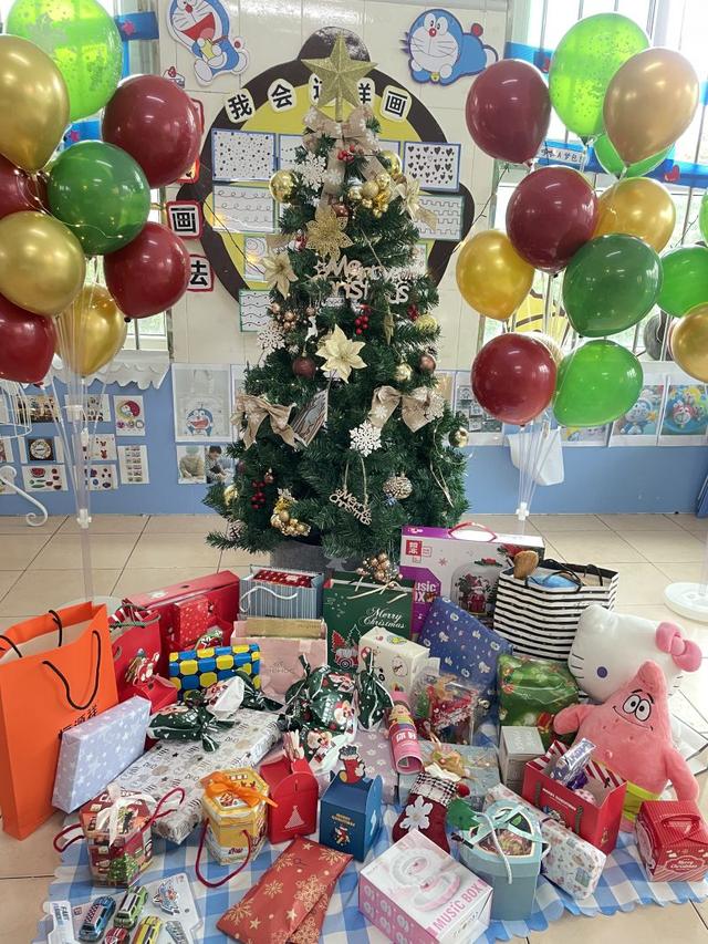 2021圣诞节可爱配图说说 圣诞节朋友圈温柔文案句子大全休闲区蓝鸢梦想 - Www.slyday.coM 2021圣诞节可爱配图说说 圣诞节朋友圈温柔文案句子大全休闲区蓝鸢梦想 - Www.slyday.coM