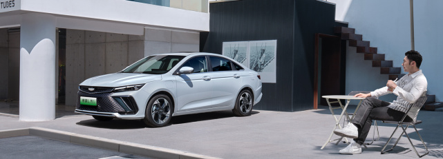 可油、可电、可增程 吉利与比亚迪的这两款车可买