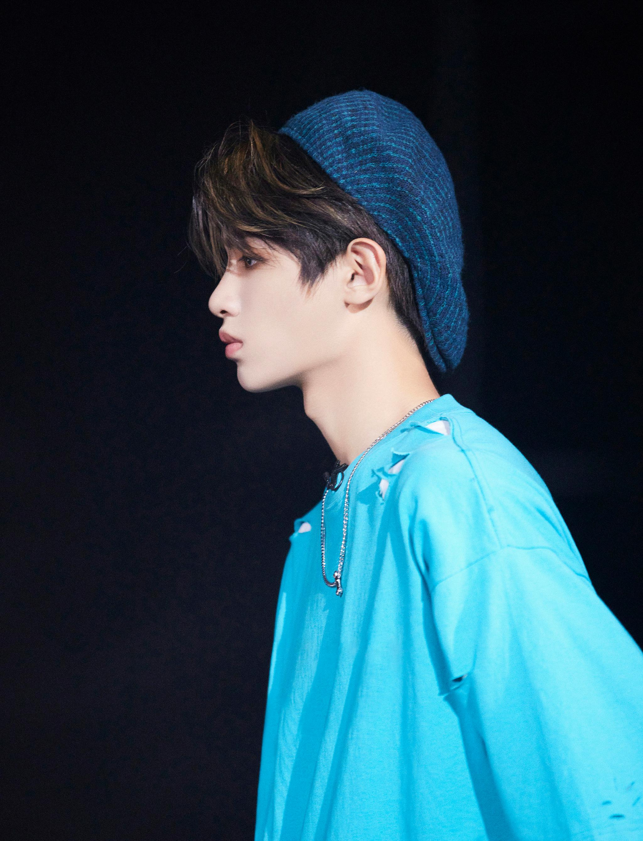 黄明昊的潮流之路仍在继续@jjjustin0219 67黄明昊这就是潮流红毯