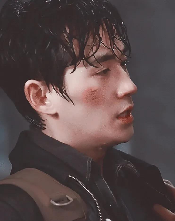 男明星湿发造型有多绝?成毅杨洋视觉盛宴,看到肖战王一博太惊艳休闲区蓝鸢梦想 - Www.slyday.coM 男明星湿发造型有多绝?成毅杨洋视觉盛宴,看到肖战王一博太惊艳休闲区蓝鸢梦想 - Www.slyday.coM