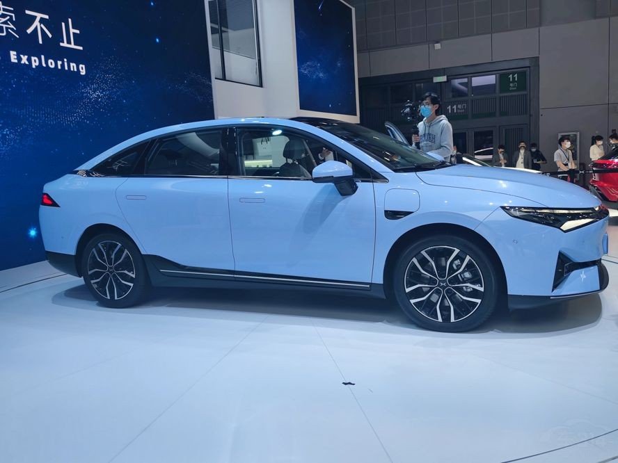 大众ID.4 CROZZ就真的香吗？这四款国产新能源车型表示不同意