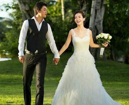 《爱情公寓2》成名,28岁娶李晟为妻家庭幸福|爱情公寓2|李佳航|李晟