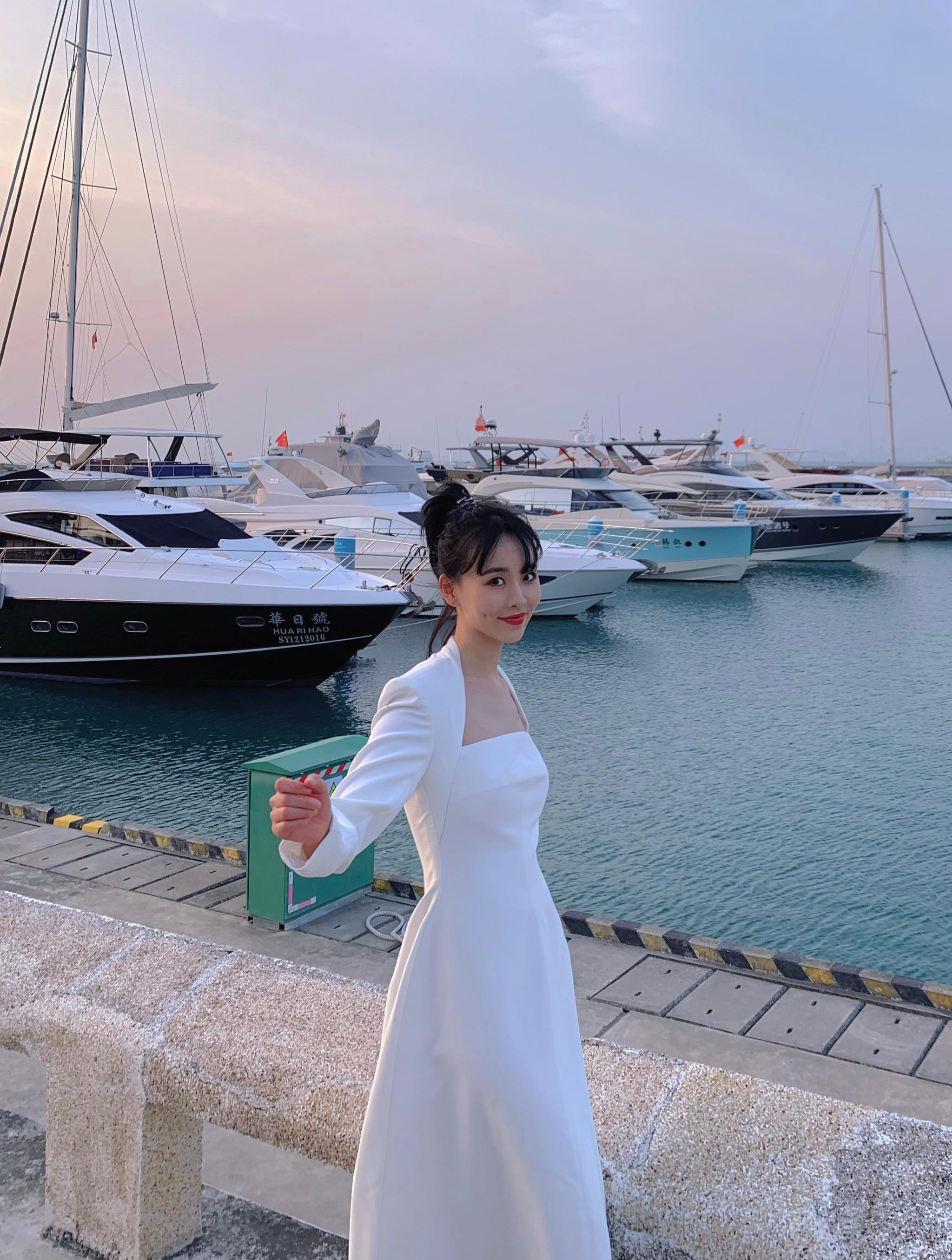 马莹莹92年电视台主持人英国威斯敏斯特大学硕士