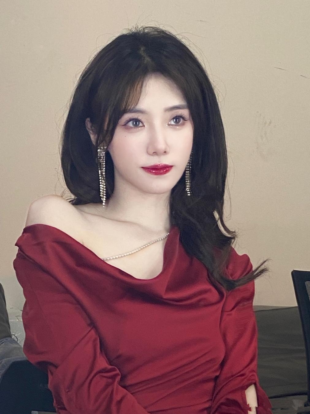 真的是难以抉择|虎牙|余霜|宋义进_新浪新闻