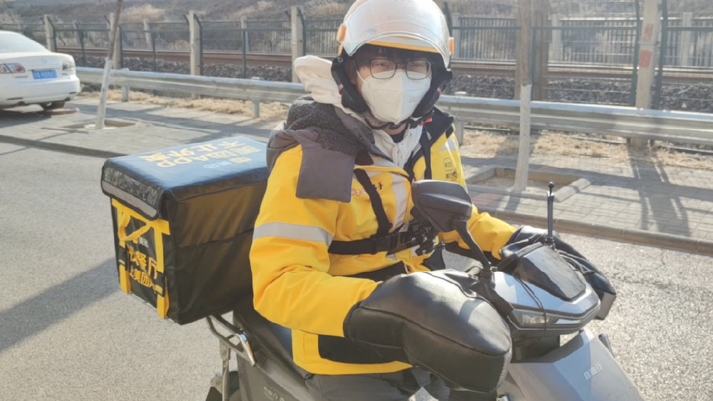在北京CBD送一天餐,我挣了100块|外卖|骑手|站长_新浪新闻