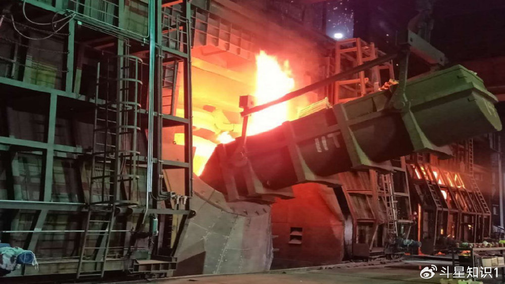 国产3200兆帕超级钢问世,打破西方技术垄断,实现弯道超车|中国|钢材|性能|硬度|钢铁_新浪新闻