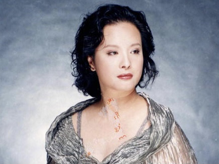 万圣公主近照身材发福远不及当年曾是86版西游记第一美女