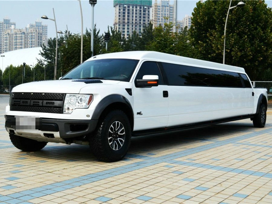 2018款福特f150加长版,这么长的皮卡国内甚是少见