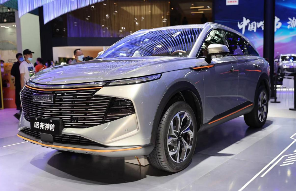 国产紧凑型SUV对决，哈弗神兽对比奇瑞瑞虎8 PLUS