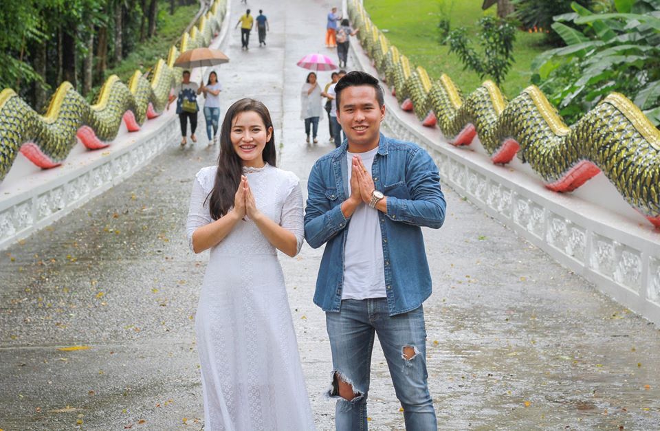 3/ 6泰国人见面打招呼都会用"合十礼",泰语念作"wai",这是一种不需要