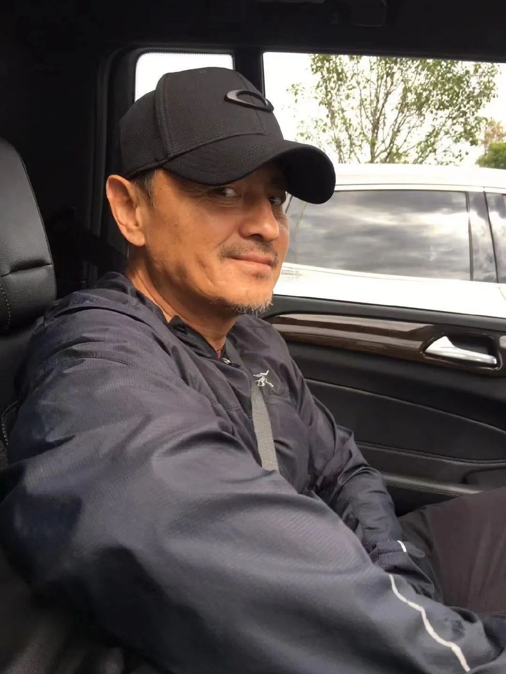 尹铸胜包揽5月两大反派难也不难