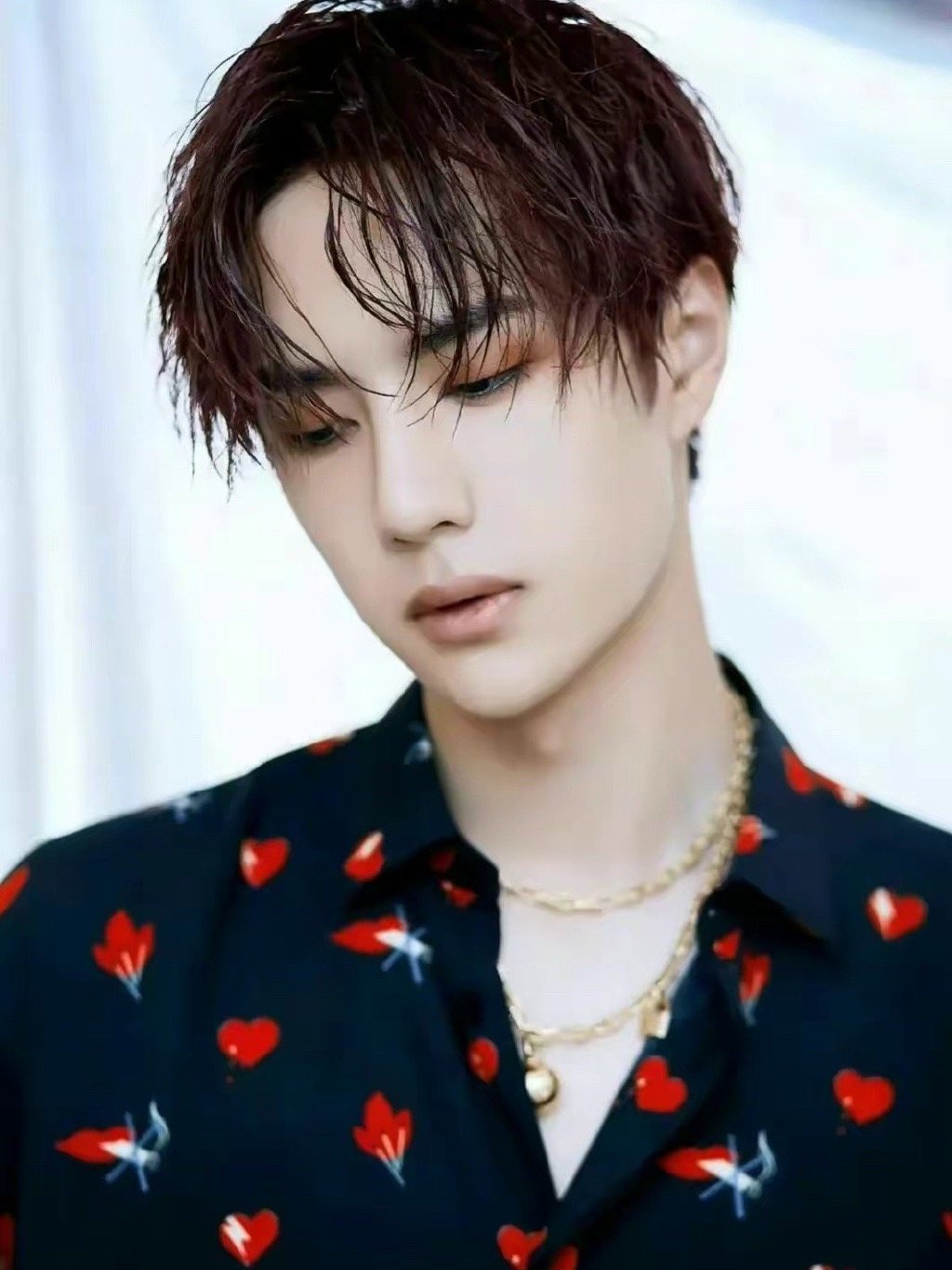 男明星湿发造型有多绝?成毅杨洋视觉盛宴,看到肖战王一博太惊艳休闲区蓝鸢梦想 - Www.slyday.coM 男明星湿发造型有多绝?成毅杨洋视觉盛宴,看到肖战王一博太惊艳休闲区蓝鸢梦想 - Www.slyday.coM