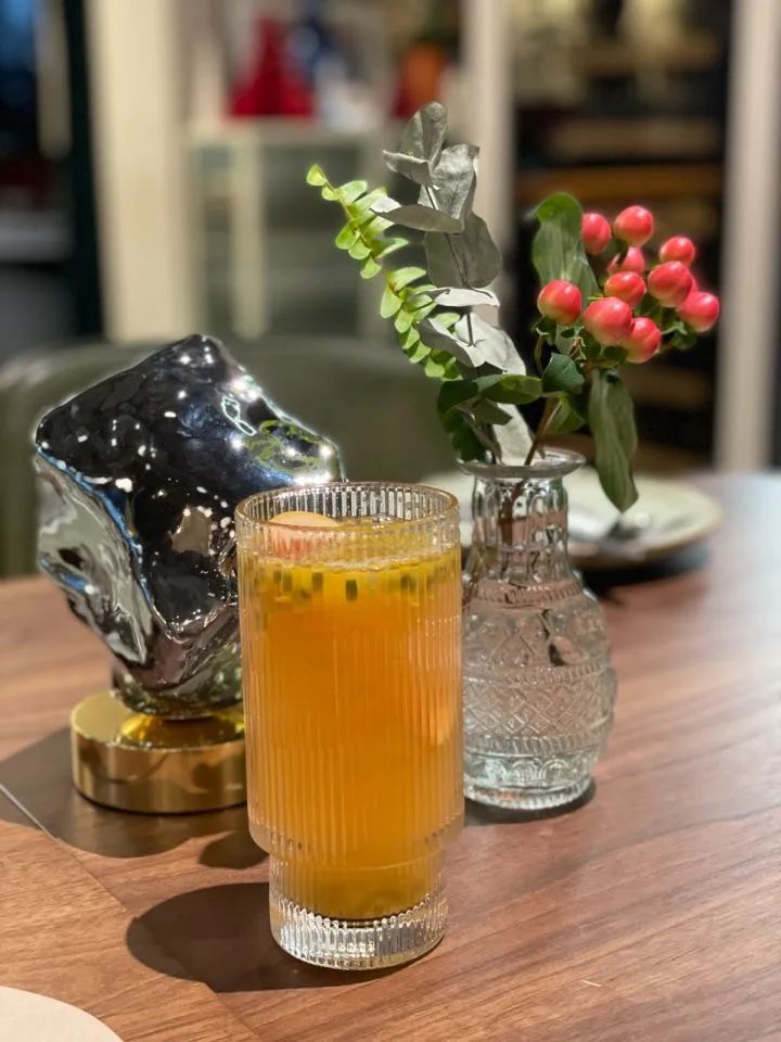 元旦假期最后一天，推荐几家可以吃brunch的杭州西餐厅休闲区蓝鸢梦想 - Www.slyday.coM