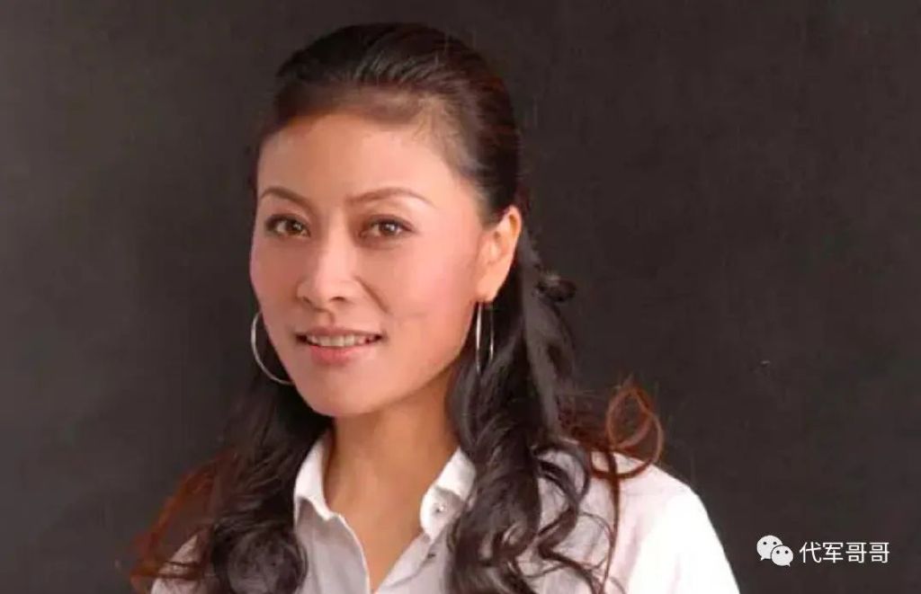 她28岁生女后离婚,40岁不幸患癌,如今60岁与女儿相依为命休闲区蓝鸢梦想 - Www.slyday.coM 她28岁生女后离婚,40岁不幸患癌,如今60岁与女儿相依为命休闲区蓝鸢梦想 - Www.slyday.coM