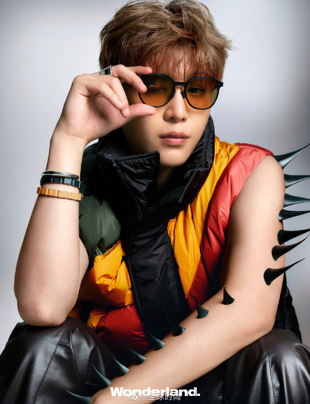 范丞丞×wonderland新视线八月刊封面 玩转拽酷街头元素……__财经
