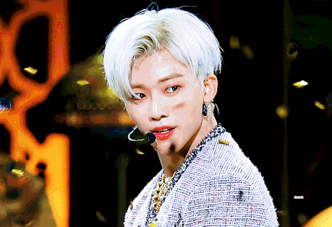 谁还没爱过几个白发帅哥了男idol都给我狠狠染