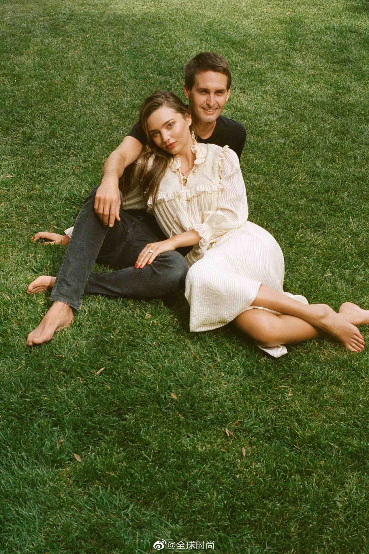 携手丈夫evan spiegel登《wsj.》新刊封面,我看的不是大片