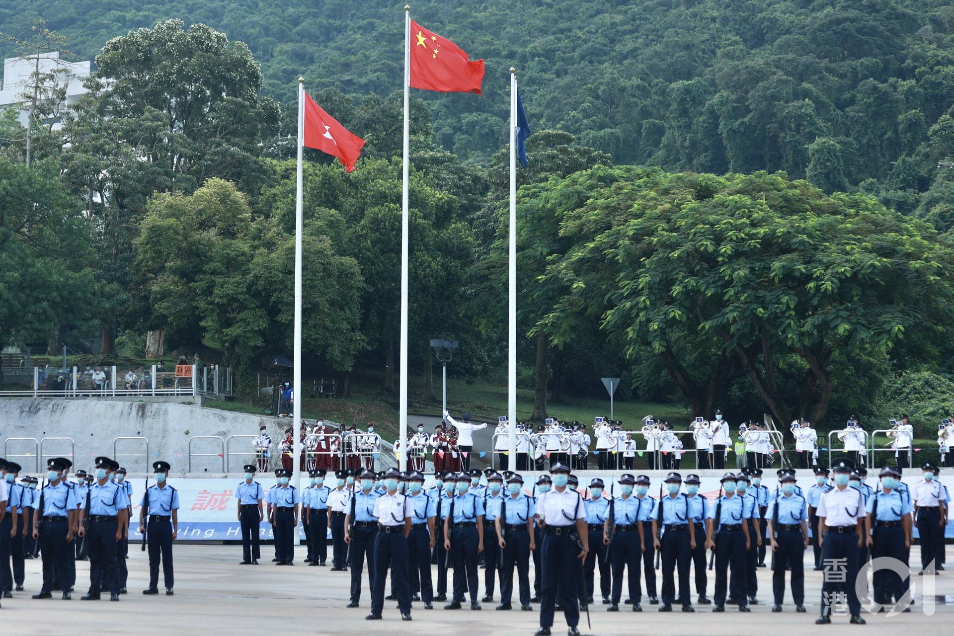 香港警队的中式队列!_高清图集_新浪网