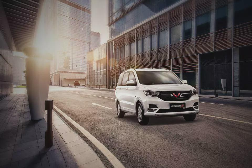 新款新五菱宏光s发布5465万元起售