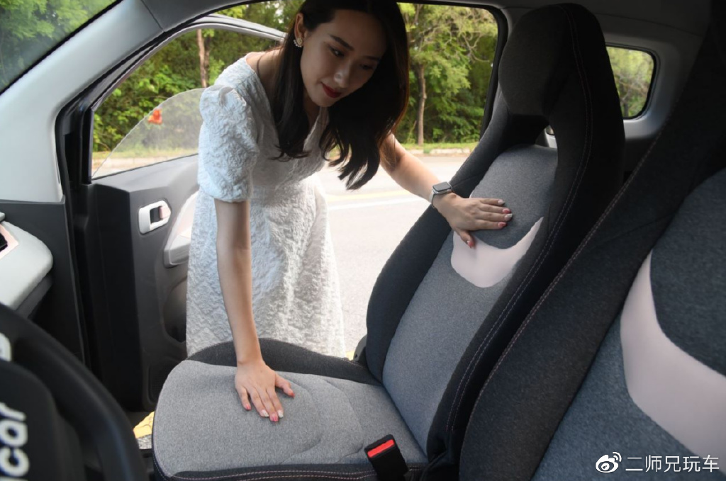 年轻人的首台电动车，不妨看看这3款，大厂出品，售价亲民不用油