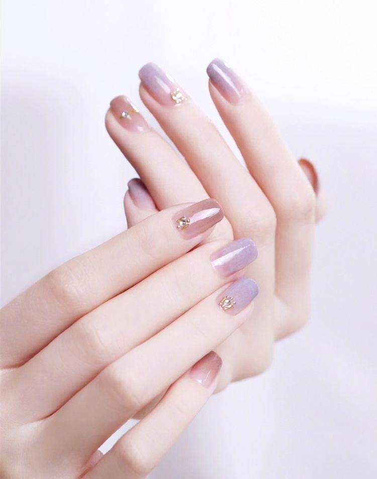 夏日淡雅美甲97!_高清图集_新浪网