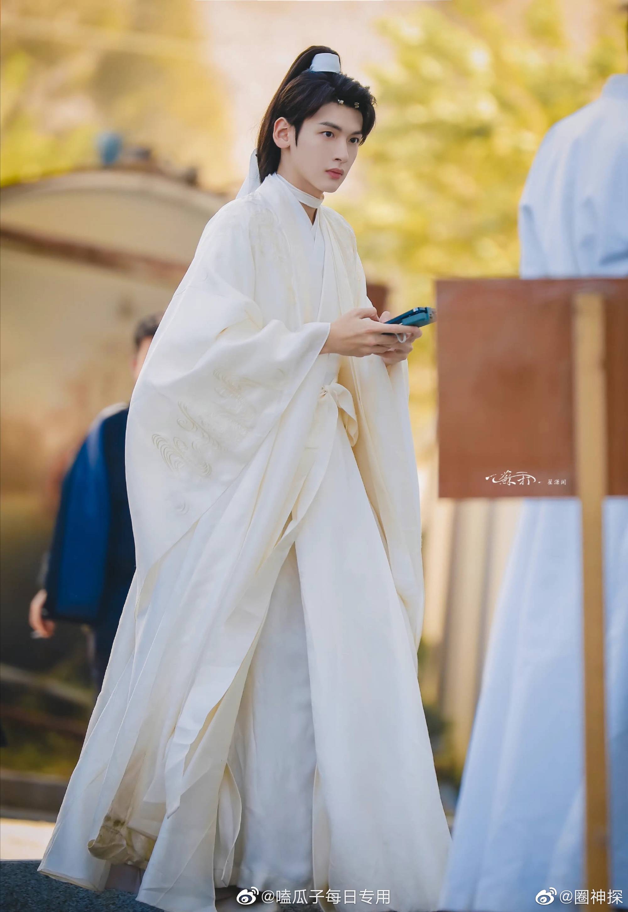 剧版天官赐福《吉星高照》翟潇闻新路透……_高清图集_新浪网
