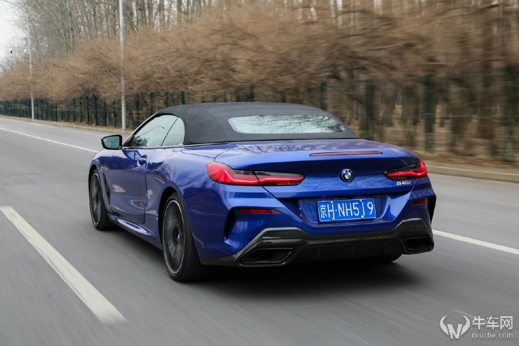 运动与优雅并存的旗舰轿跑,试驾宝马840i 双门敞篷版