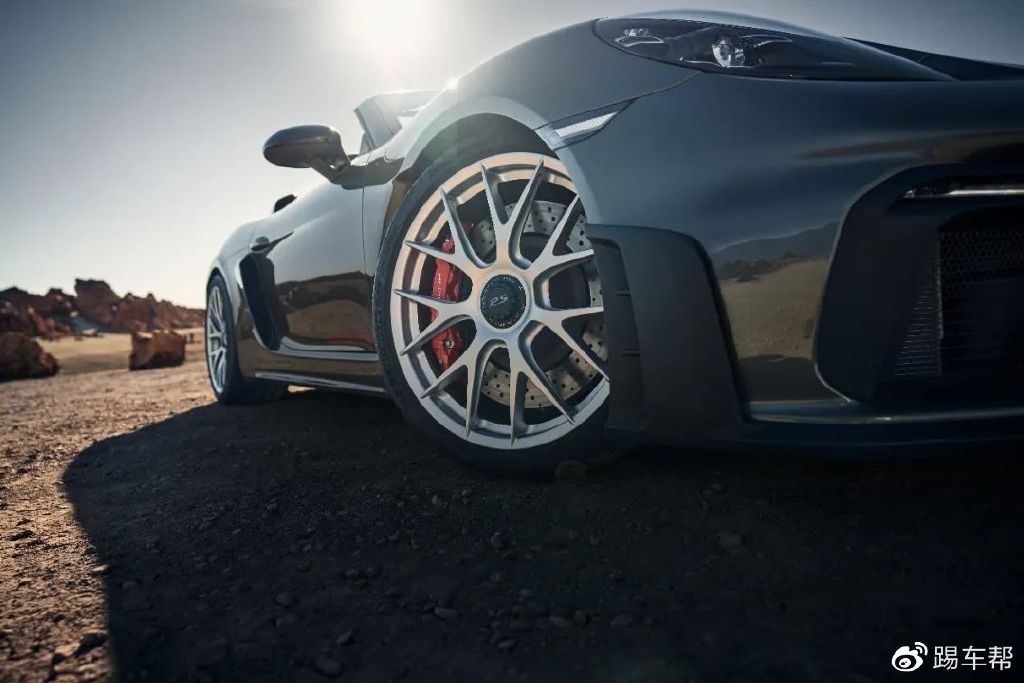 157.8万,最速718 spyder开启预售!-新浪汽车