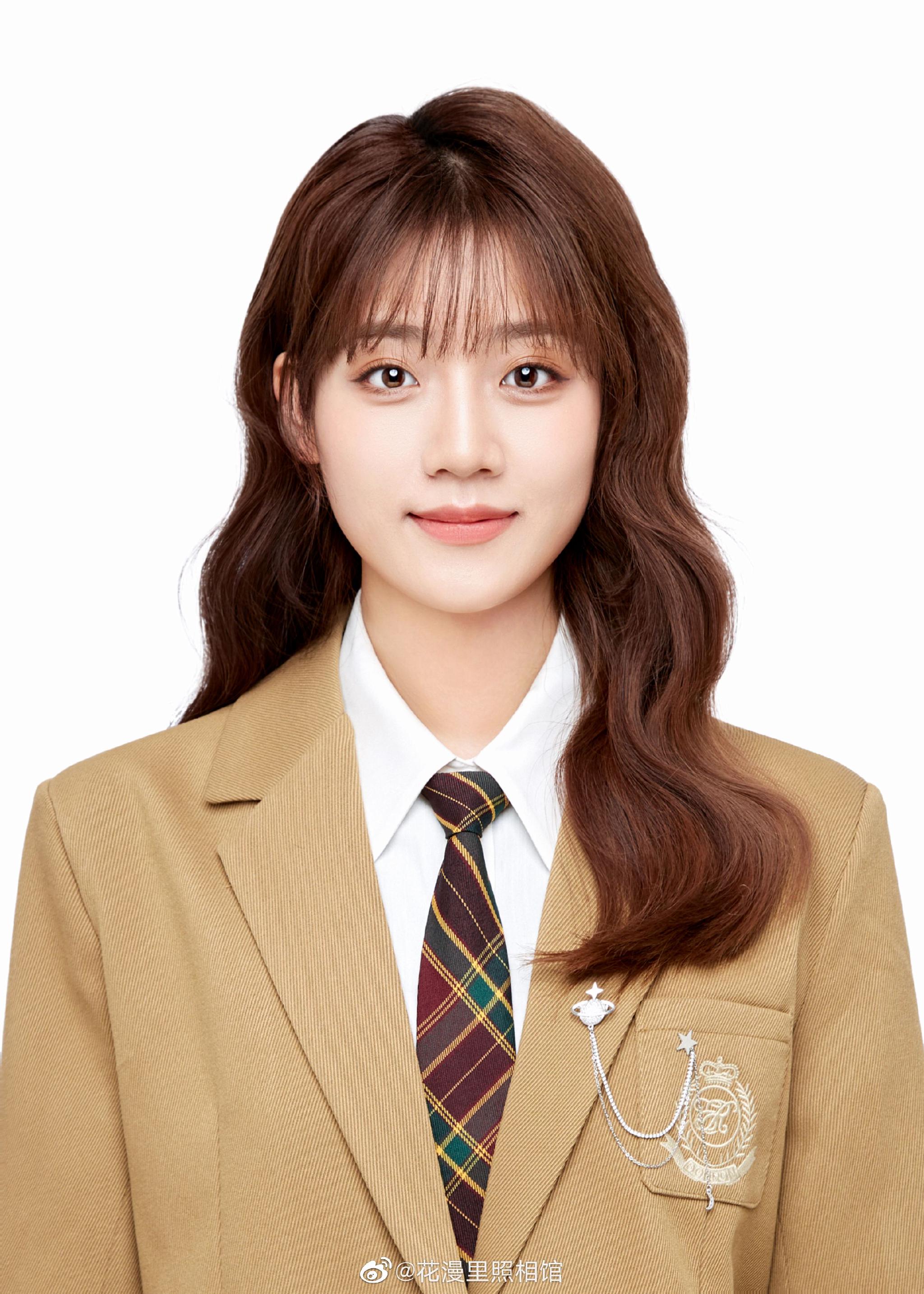 学院风证件照 带你一秒穿越回校园 花漫里照相馆/学院证件照