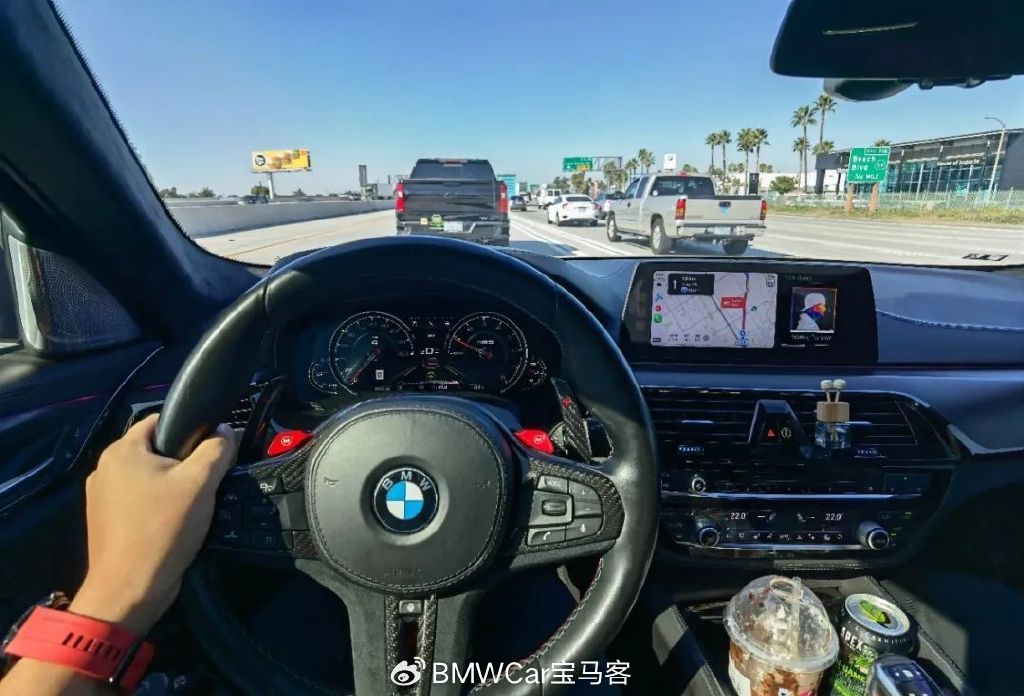 m5 cs价格几乎翻倍,lci(中期改款)的价格也居高不下,m5c(雷霆版)在