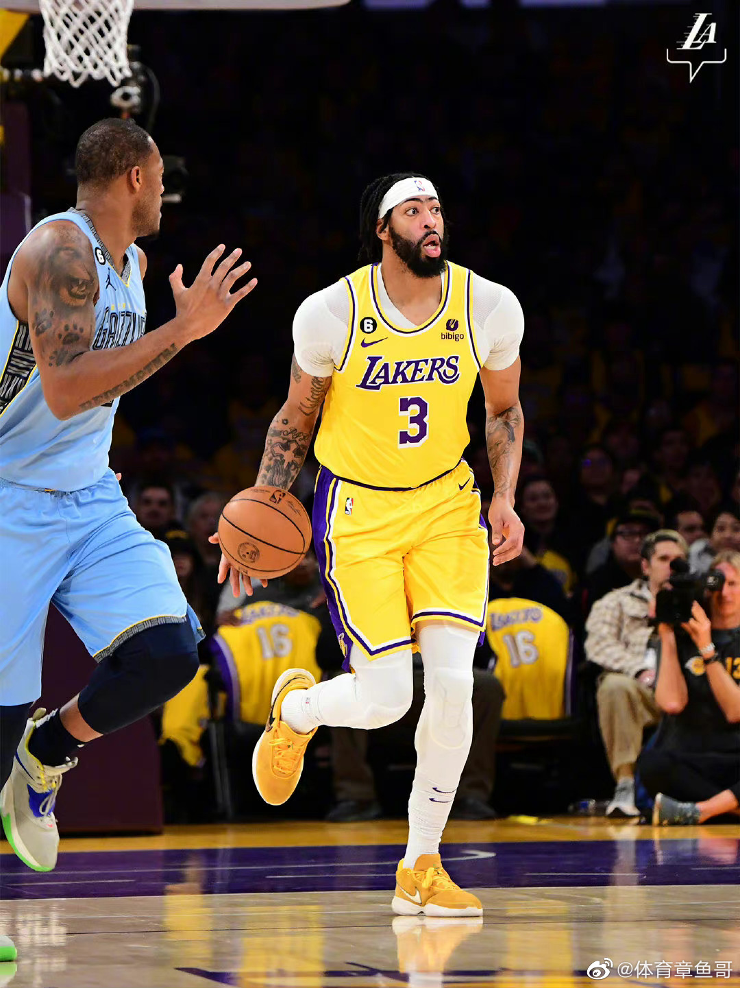 当詹姆斯遇上约基奇揭秘两位MVP背后的战术智慧与领导力较量