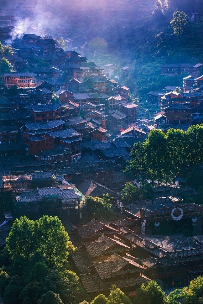 山河远阔人间烟火