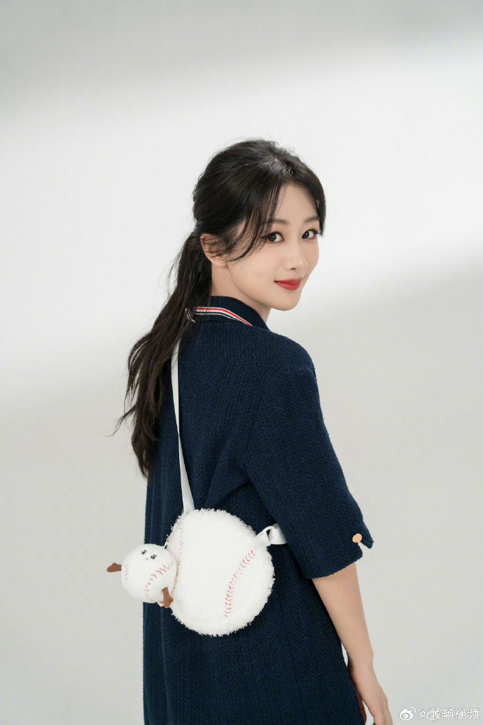 杨紫5月日常分享来啦!记录生活的宝子,小狗狗也太可爱了吧!