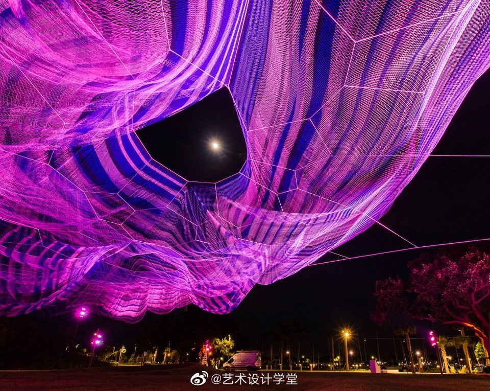 《弯弧》纤维雕塑设计