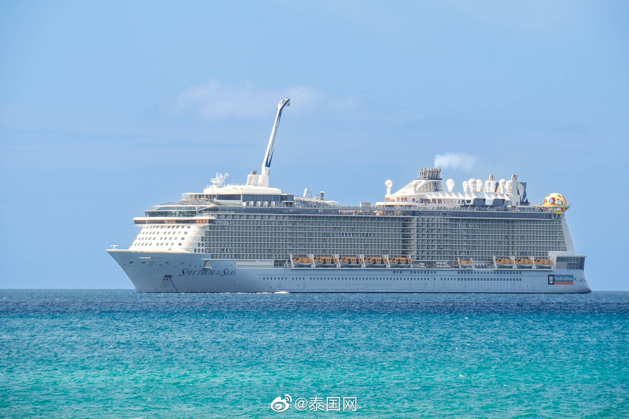 在泰国普吉海域邂逅豪华邮轮海洋光谱号(spectrum of the seas)__财经