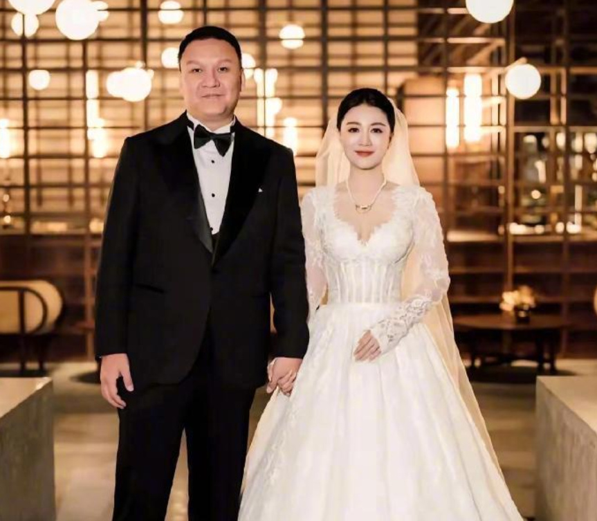 揭秘导演车澈与歌手李嘉格离婚真实内幕