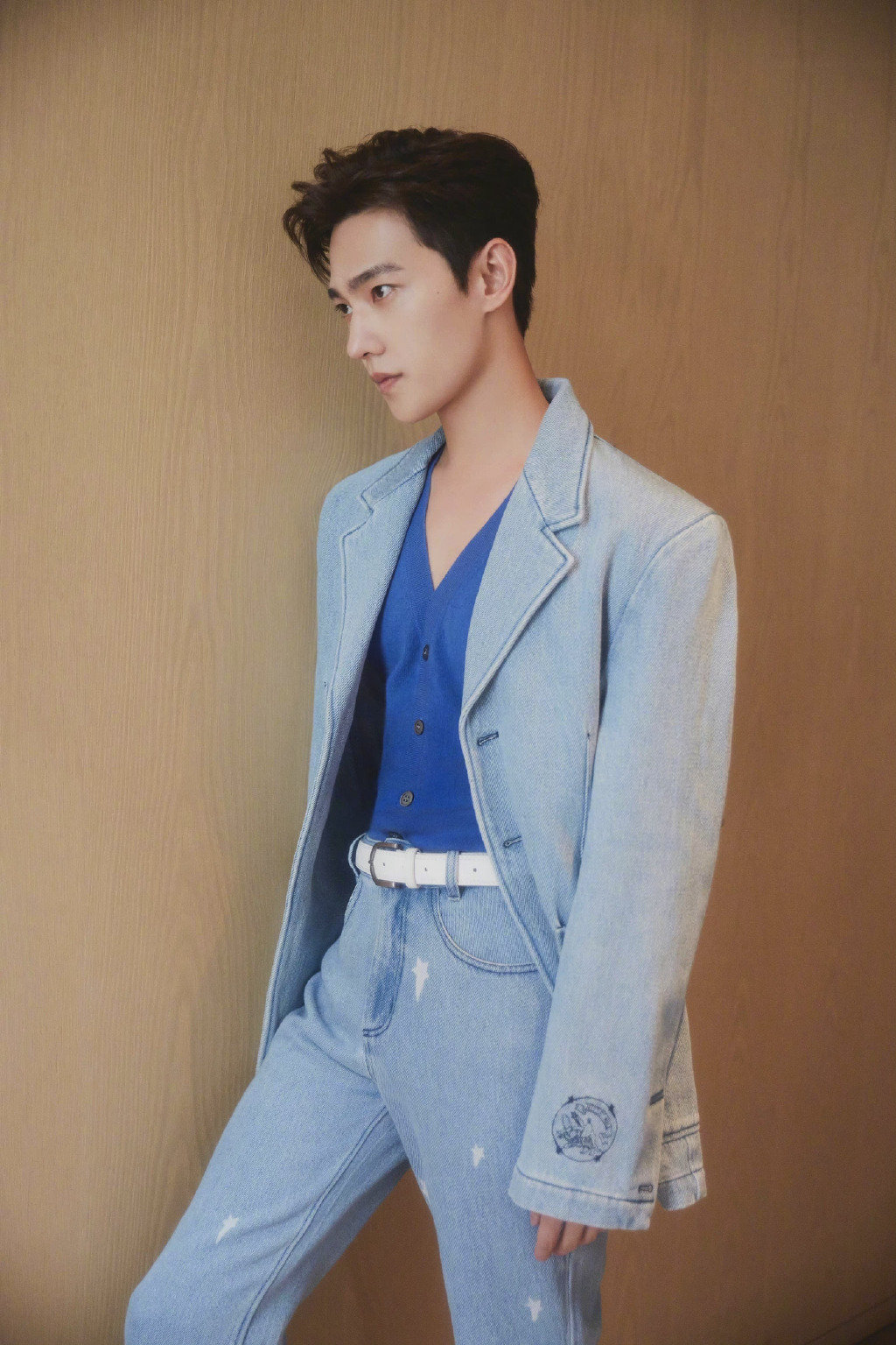 杨洋是出街酷帅的贵公子没错了!