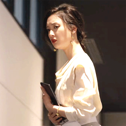 你心中的女王是菜菜绪小姐姐吗?__财经头条