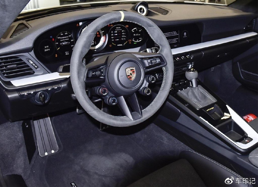 保时捷911 gt3 rs中国限量发售 3,009,992元-新浪汽车