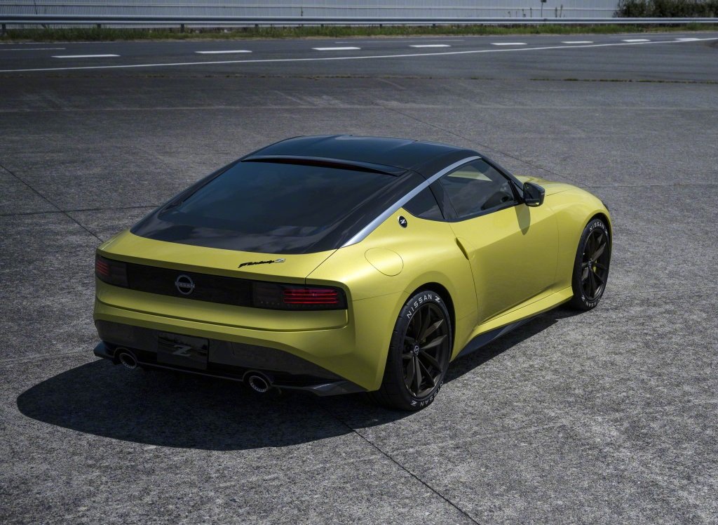 全新日产fairlady z(400z)量产车型的照片意外曝光