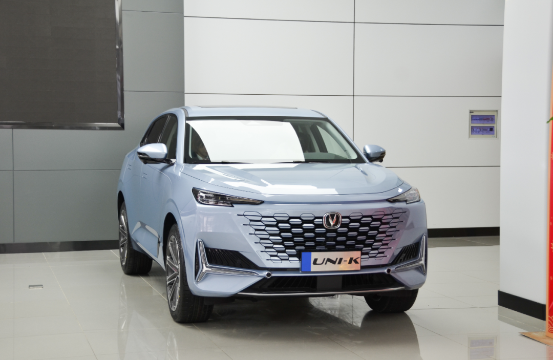 探店长安uni-k:上市3月优惠5000 ,4s店订单不断?