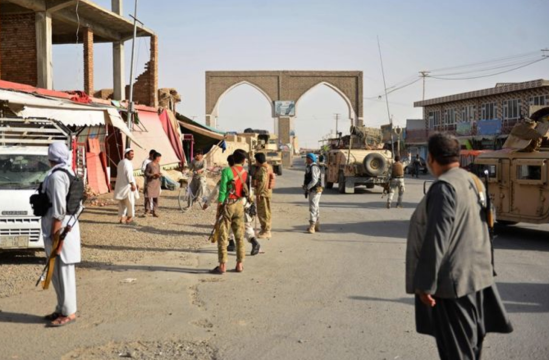 一位阿富汗女性写给两个女儿的信休闲区蓝鸢梦想 - Www.slyday.coM 一位阿富汗女性写给两个女儿的信休闲区蓝鸢梦想 - Www.slyday.coM