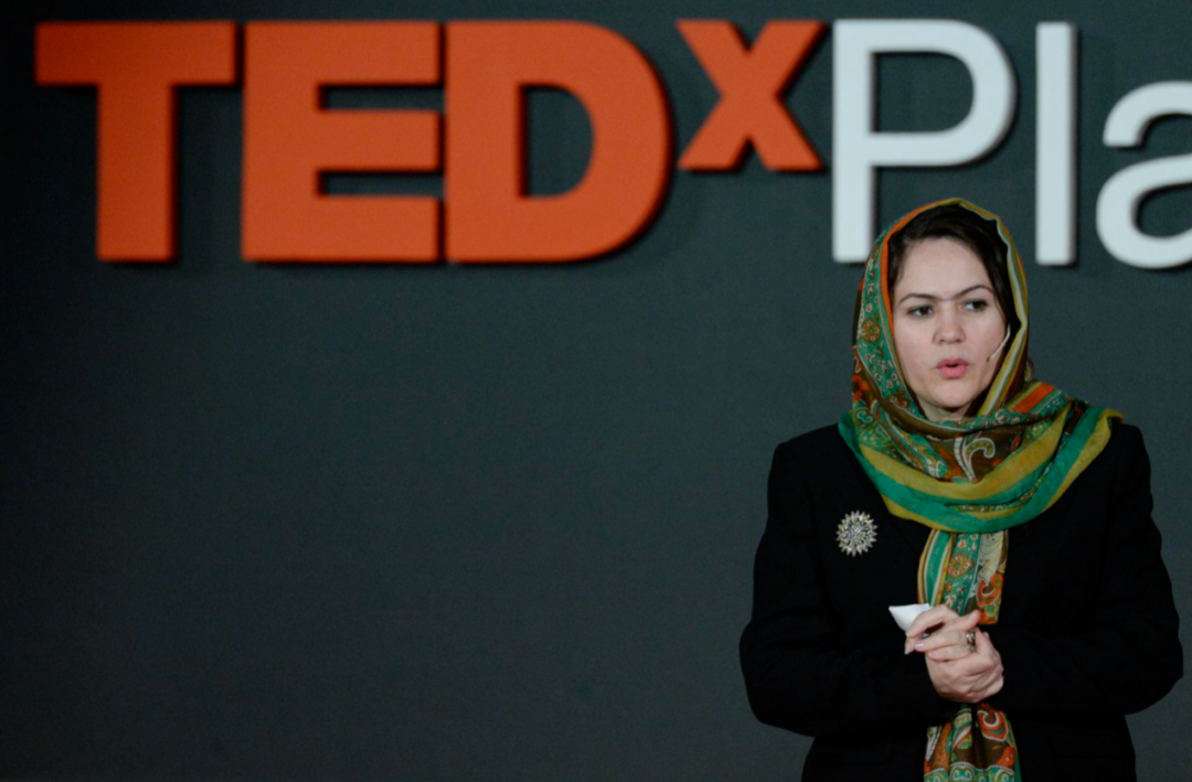 一位阿富汗女性写给两个女儿的信休闲区蓝鸢梦想 - Www.slyday.coM 一位阿富汗女性写给两个女儿的信休闲区蓝鸢梦想 - Www.slyday.coM