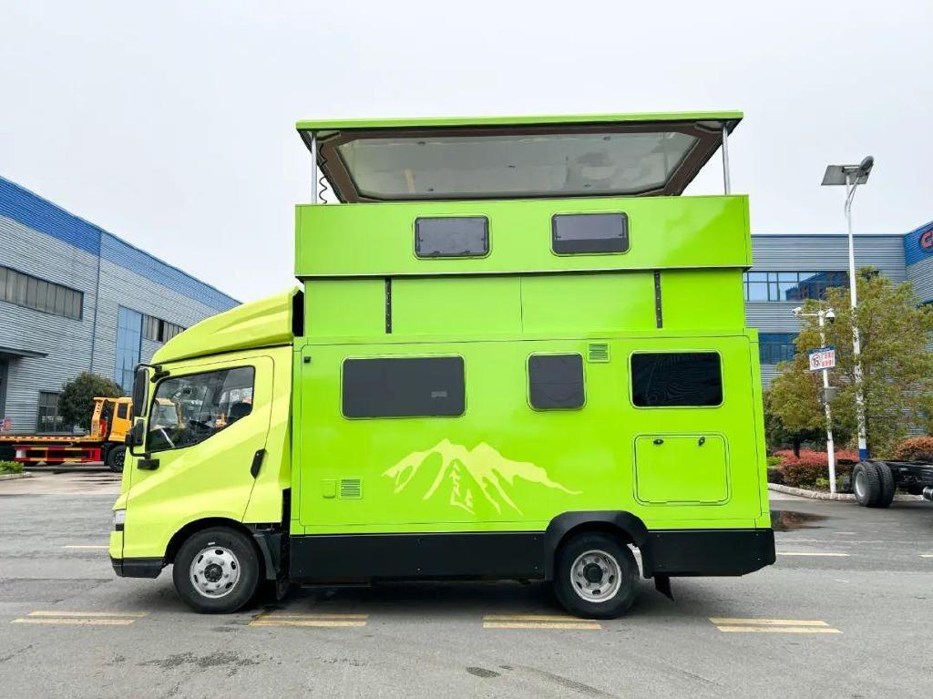 程力轩航 · 比亚迪t5dm升顶房车 6座布局 自带360°观景"阁楼"