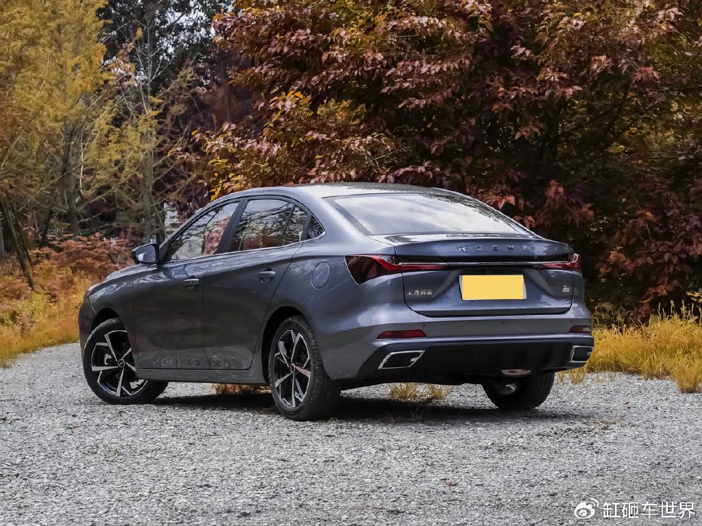 10万级主流家轿,行驶质感强,性价比无敌,解读荣威i5-新浪汽车