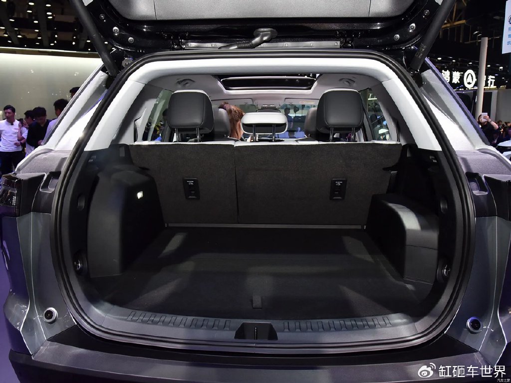 中型美系插混suv,颜值高空间大,竞争本田cr-v,解读探界者plus