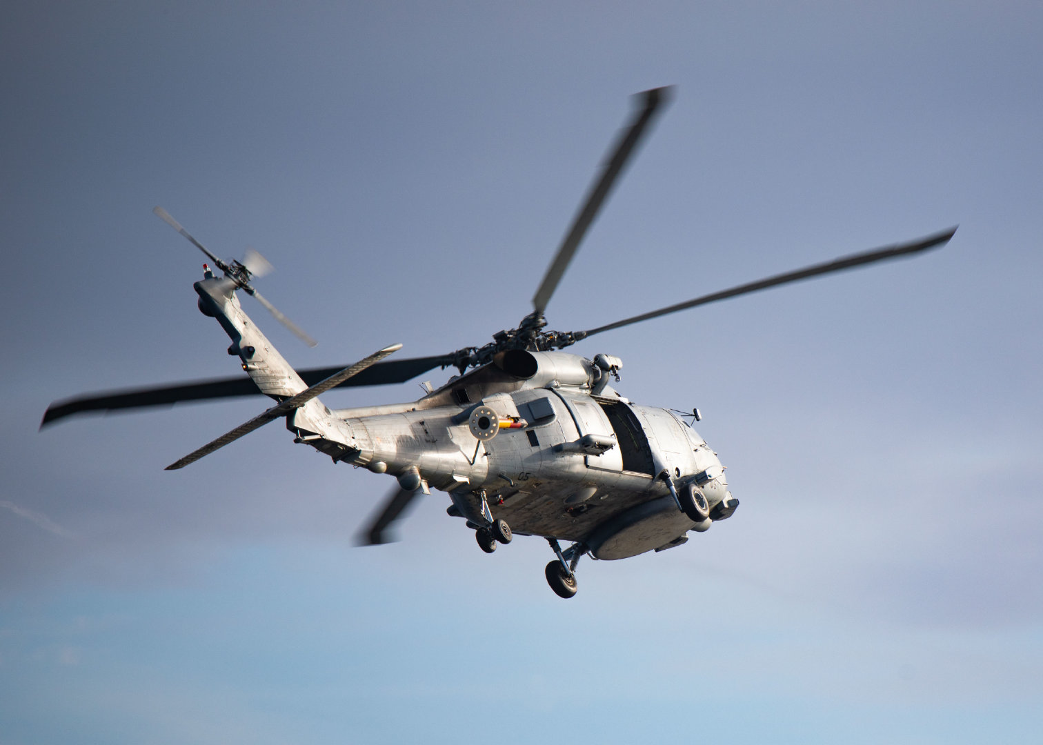 福特级第一艘航空母舰杰拉尔德·r·福特号(cvn 78)正在进行首次部署