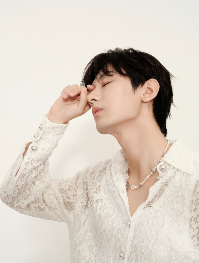 成毅生日写真照961533岁生日快乐!__财经头条